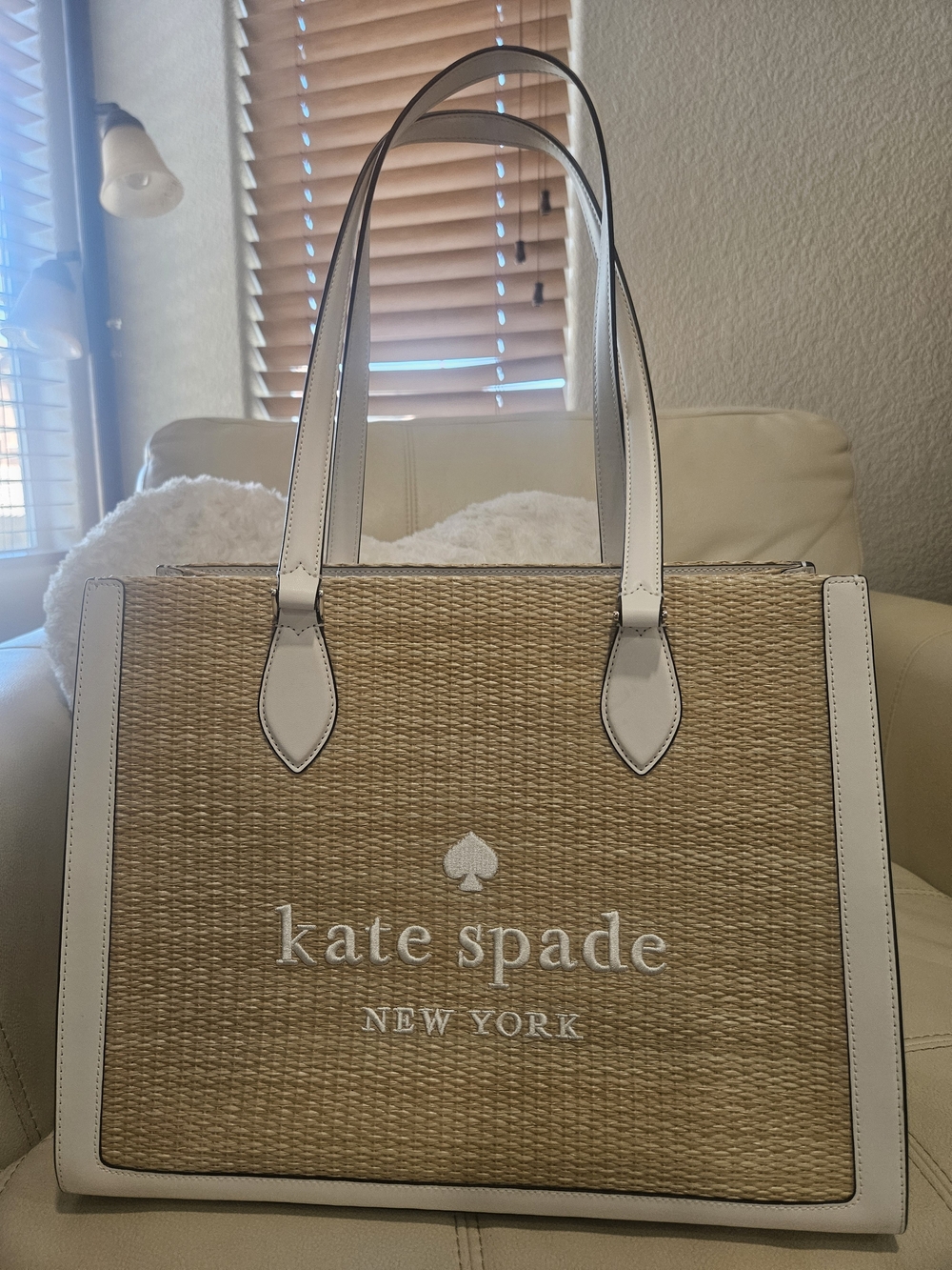 Kate Spade Ellie Natural Woven Tote with White Trim. Smoke/Pet Free Home